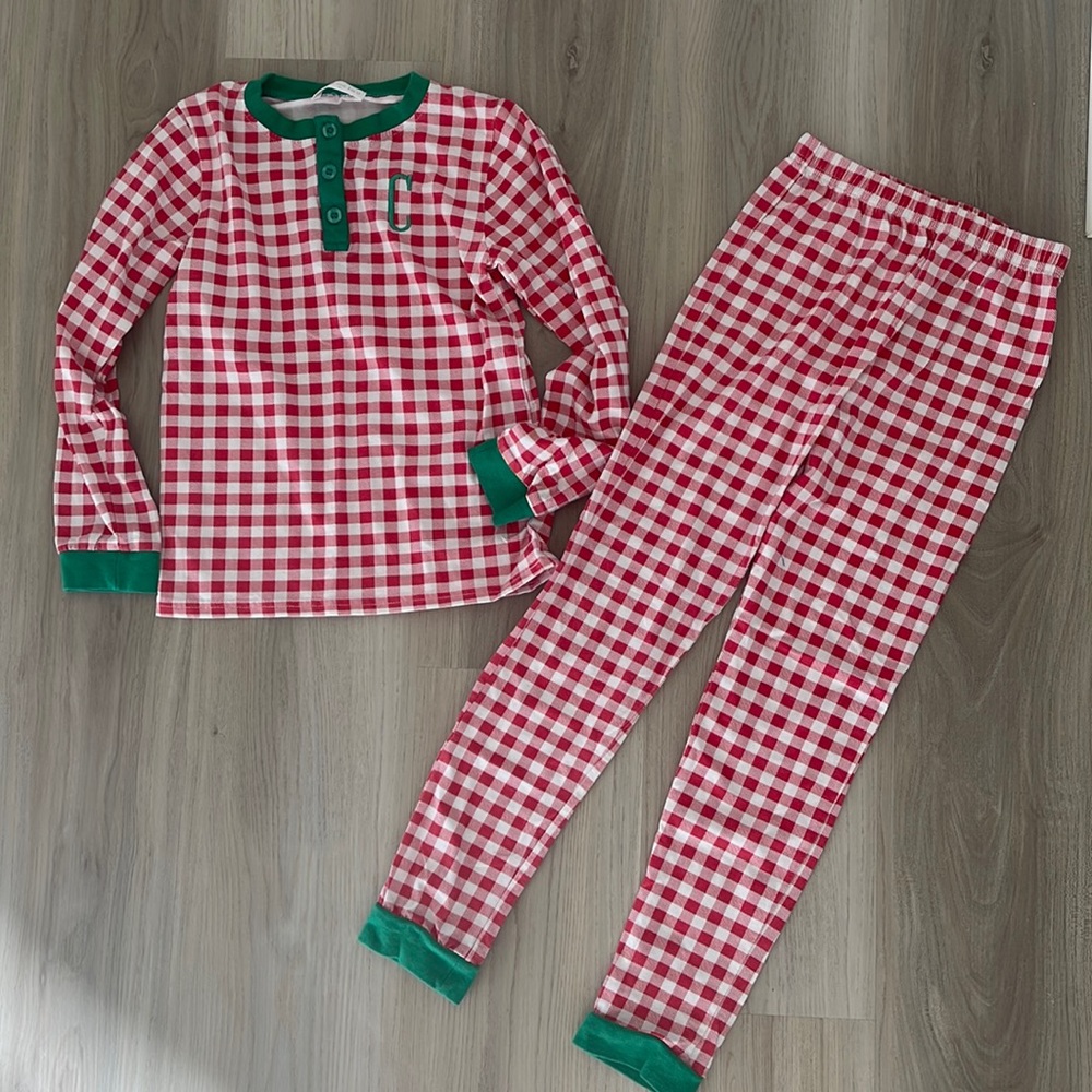 🔹”C” Christmas PJs - Kid Size 8🔹